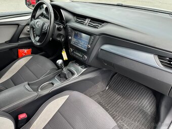 Toyota Avensis 2.0 D-4D 105 KW - CZ - - 13