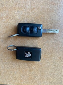 Peugeot 5008 Business-Line AUTOMAT PANO NAVI TEMP - 13