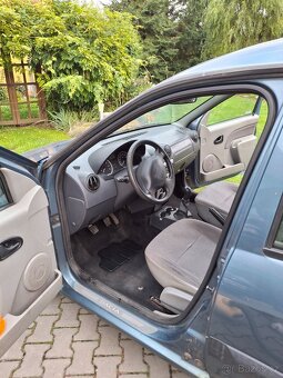 Dacia Logan 1.5dCi (63kW) rok 2008 - 13