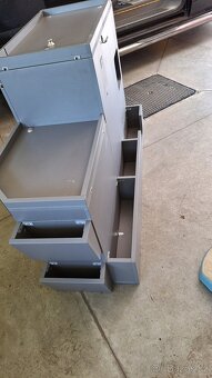 Obytná vestavba vw t5 - 13