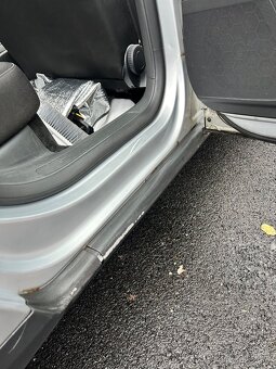 Volkswagen Passat B6 2009 2.0 TDI automat - 13