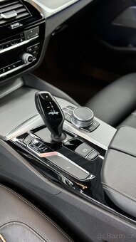 BMW 530d xDrive,G30,M paket,ČR,tažné zařízení,servis BMW - 13