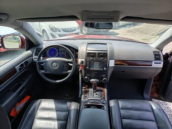 VOLKSWAGEN Touareg 2,5TDI Comfortline  ČR 1 majitel - 13