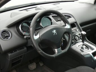 Peugeot 5008 2.0 HDI Allure, panorama - 13