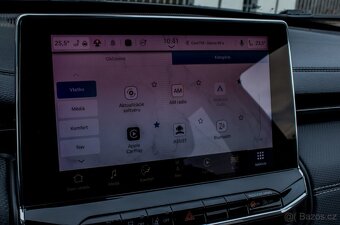 Jeep Compass 1.5 e-Hybrid Night Eagle II / NELAKOVANÉ - 13