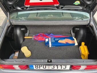 Mercedes w201 190e - 13