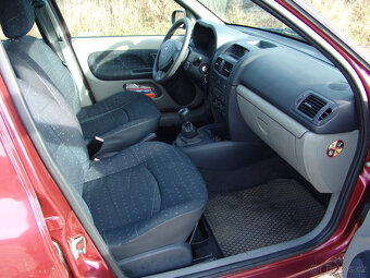 Renault Clio 1.5 dCi 5dv. 85t.Km - 13