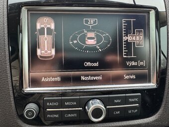 Predávam Volkswagen touareg 3.0 180 kW VW - 13