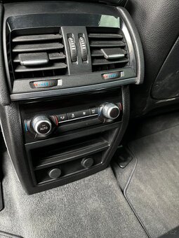 BMW X6 M50d, koupeno v Čr. - 13