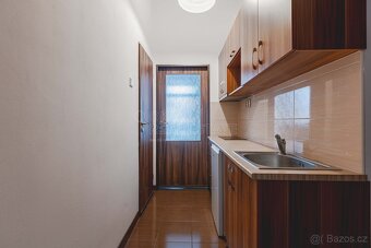 Krásný byt 1+kk /T, 28 m2 + 10 m2, přímo u Václavského náměs - 13