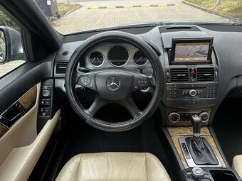 Mercedes-Benz C 220 CDI Avantgarde Kůže Navi Xenony Šíbr - 13