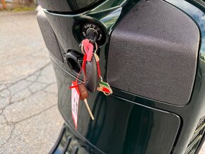 2022 PIAGGIO VESPA 300 GTS HPE RACING SIXTIES 3000 km - 13