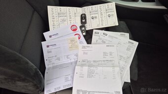 BMW 330i M Sportpaket Manuál E92 Xenon Nebouraný TOP stav - 13
