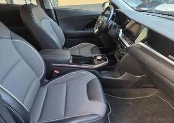 Kia e-Niro ELEKTRO-64kWh-V ZÁRUCE-DPH - 13
