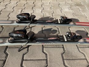 Šedočervený set na lyžování - 13