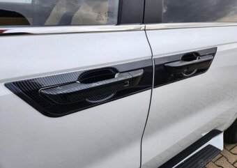 Kia Carnival 9 míst-DPH-REZERVACE - 13