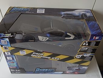 RC model Ford Mustang GT4 drifting výkon,1:14 - 13