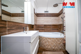 Prodej bytu 3+1, 77 m², Praha, ul. Čeljabinská - 13