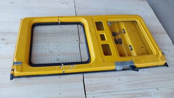 VW LT35 – DVEŘE LEVÉ ZADNÍ ŽLUTÁ - 13
