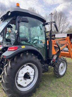 Traktor TIGER 904 - 13