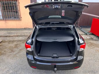 TOYOTA AVENSIS 1.8i 108KW,2014,130KM,EXECUTIVE,NÁDHERNÝ STAV - 13