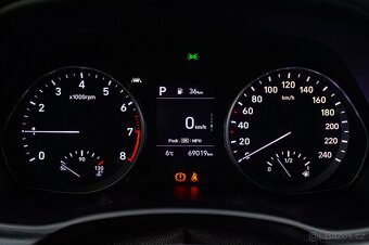 Hyundai i30 Fastback 1.5 T-GDi Family 118kW / TOP STAV / - 13