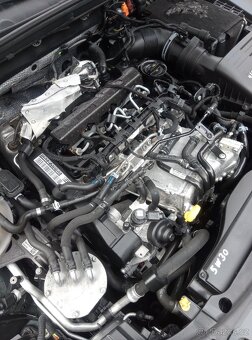 Škoda Octavia 3 RS 2.0Tdi 135kw manuál - 13
