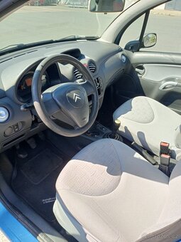 Prodám Citroen C3 1,4 benzín, r.v. 2/2004, najeto 182.950 - 13