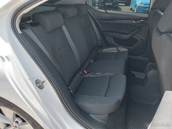 Škoda Octavia 2,0 TDI/ČR/S.KNIHA/FULLED SVĚTLA - 13