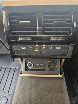 Volkswagen Touareg Atmosphere 210kw, 148 tis km - 13