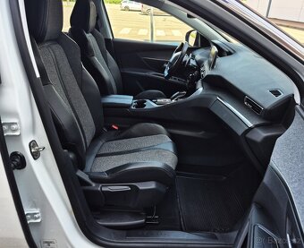 PEUGEOT 5008 96KW AUTOMAT TAŽNÉ ZAŘ. 7 MÍST SERVIS PEUGEOT - 13