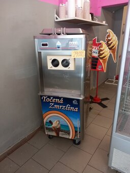 Prodám vybavení z cukrárny - 13