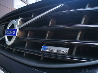 Volvo XC60 3.0 T6 242kW R-Design Summum AWD ČR - 13