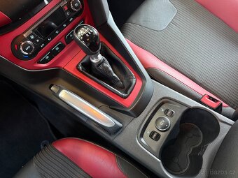 FORD FOCUS 1.6 110 kW BENZÍN 6MT SPORT PAKET 2012 - 13