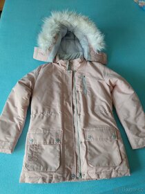 Prodám dívčí zimní kabátek Reserved vel. 146 - 13