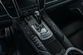 Porsche Panamera Turbo, Chrono, Burmester, folie - 13