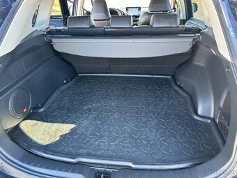 RAV4 Hybrid SELECTION 4x4 56000 km - 13