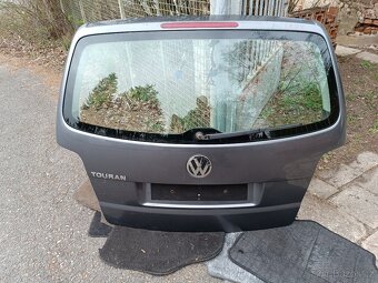 VW Touran -páté dveře, viko kufru - 13