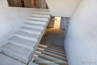 Soubor komerčních nemovitostí, unikátní Zámek pro ubytování, - 13