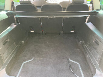 Ford S-Max - 13