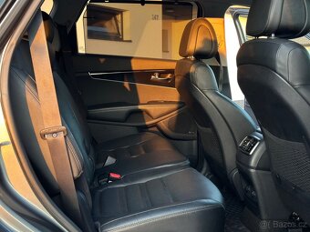 Kia Sorento - 13