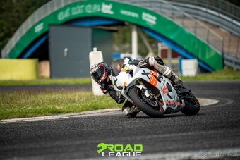 Okruhovka Suzuki GSX-R 750 K4 - 13