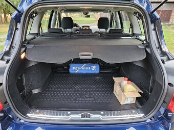 Peugeot 308 SW - 13