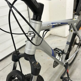 GT avalanche 3.0 horske kolo panské 2008 - 13