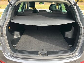 HYUNDAI IX35 1,6GDI 99KW TRIKOLOR 2. MAJITEL BENZÍN - 13