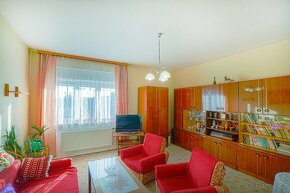 Prodej ½ spoluvlastnického podílu domu, Náves 84, Soběchleby - 13