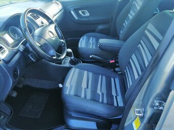 Škoda Roomster 1.4 63kW  bohatá výbava - 13
