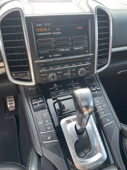 Porsche Cayenne,  3.0 S-HYBRID - 13