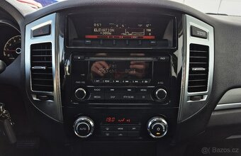 MITSUBISHI PAJERO 3.2DiD 140KW 2016 1.MAJITEL XENON-7 MÍST - 13