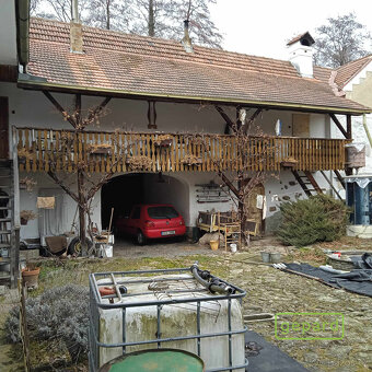 Výjimečná chalupa, uzavřená usedlost Hartunkov - 13